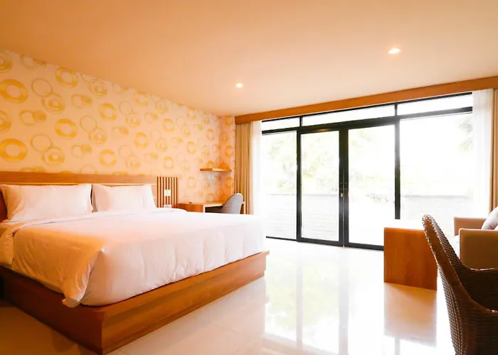 Padi Hotel 4*